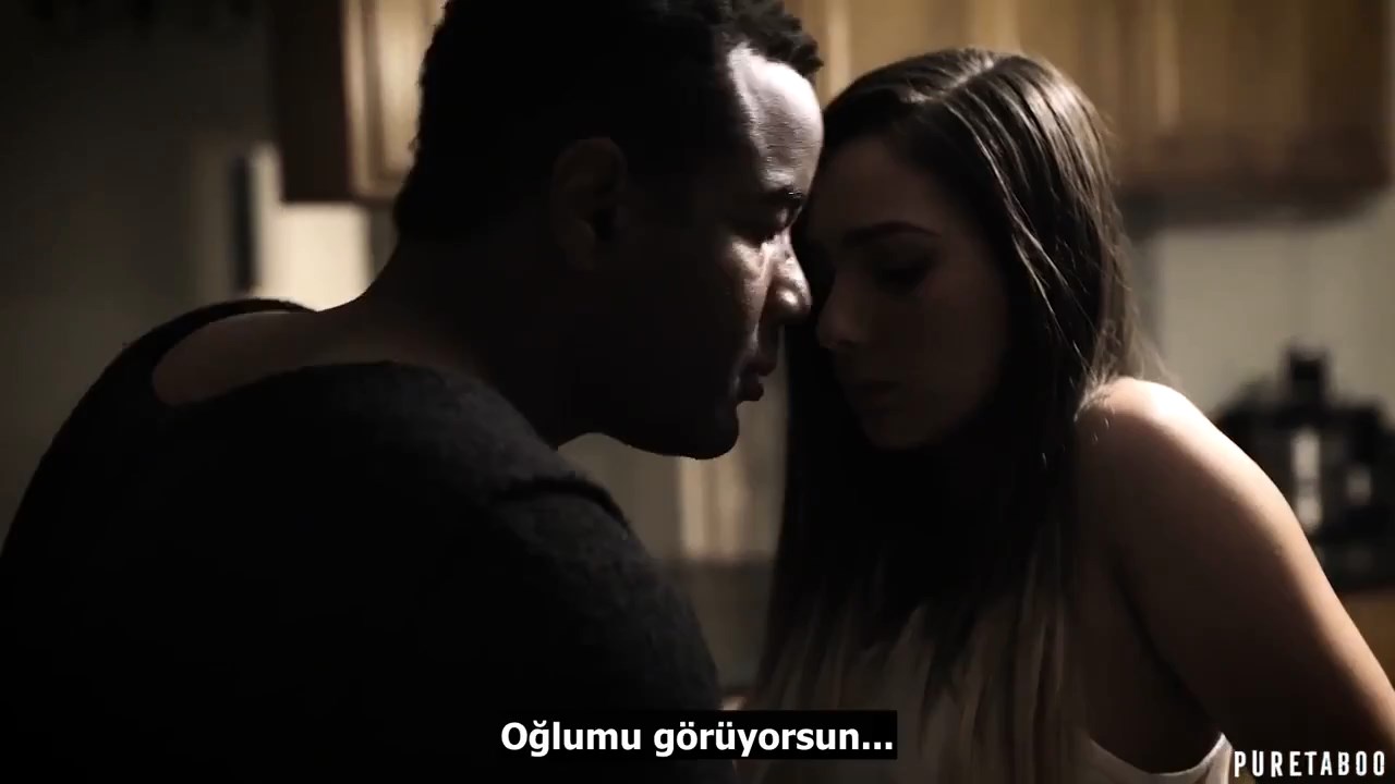 Mutluluğu Siyah Adamlarda Arayan Kadınlar 720p Altyazılı